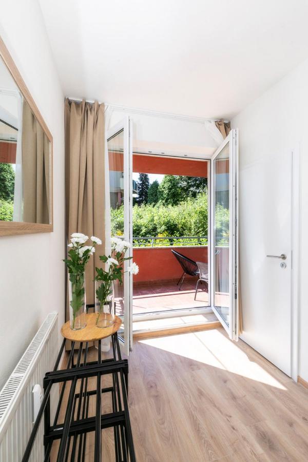 Alure Residences 2 & 24H Self Check-In, Parking In The Garage In The Apartment Building Included, New Building, Terrace, Green Location With A Forest Park With A Lake, Children'S Playground Banska Bystrica Exterior photo