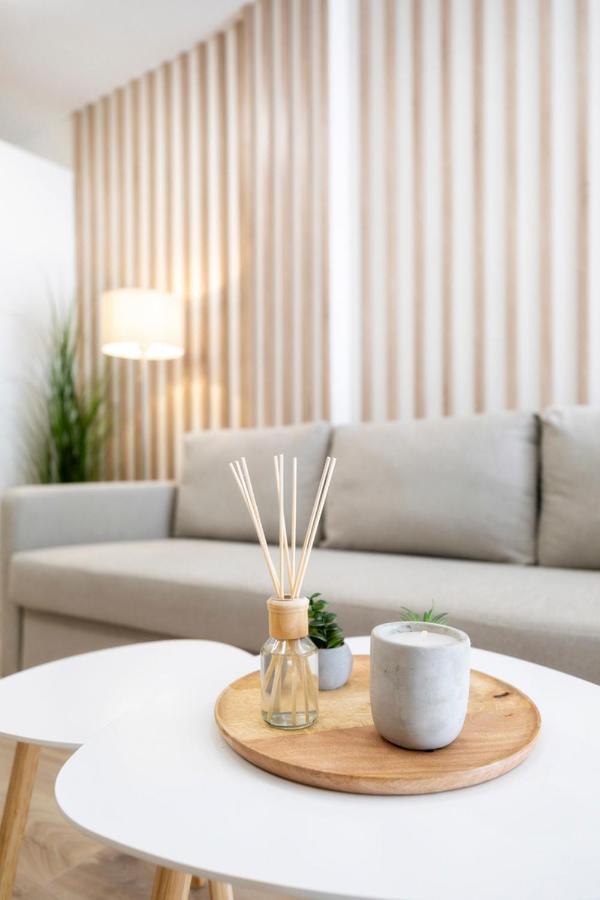 Alure Residences 2 & 24H Self Check-In, Parking In The Garage In The Apartment Building Included, New Building, Terrace, Green Location With A Forest Park With A Lake, Children'S Playground Banska Bystrica Exterior photo