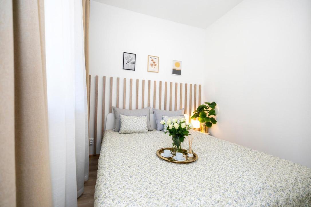 Alure Residences 2 & 24H Self Check-In, Parking In The Garage In The Apartment Building Included, New Building, Terrace, Green Location With A Forest Park With A Lake, Children'S Playground Banska Bystrica Exterior photo