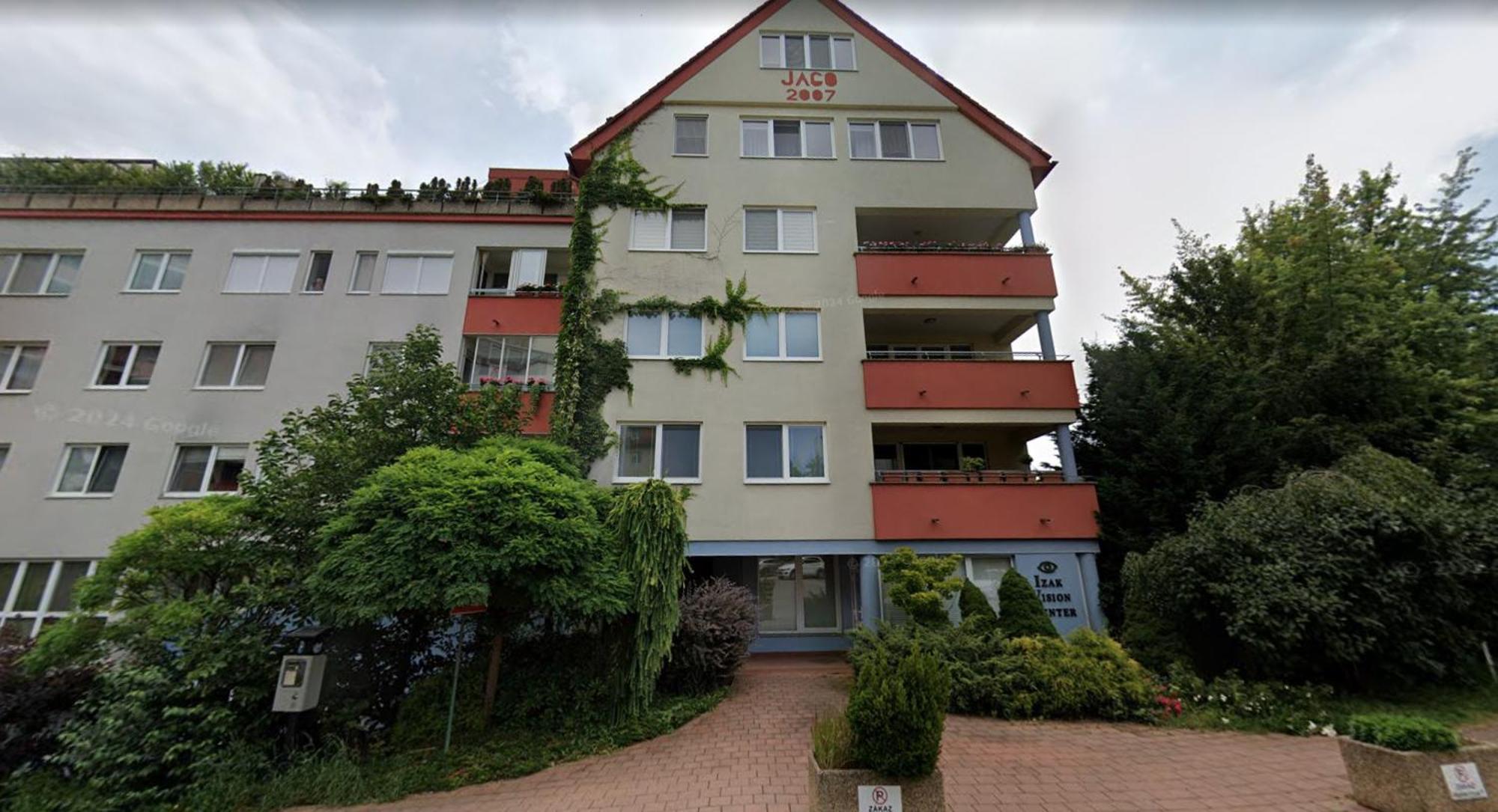 Alure Residences 2 & 24H Self Check-In, Parking In The Garage In The Apartment Building Included, New Building, Terrace, Green Location With A Forest Park With A Lake, Children'S Playground Banska Bystrica Exterior photo